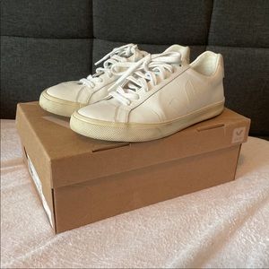 Veja Esplar - White Leather in Women’s Size 38